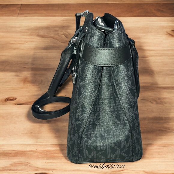 Michael Kors Lynn Large Satchel + Lg Tz Wallet in Black NWT - Picture 4 of 8